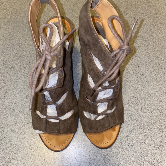 Melrose and Market Lace Up Wedges - Picture 2 of 5